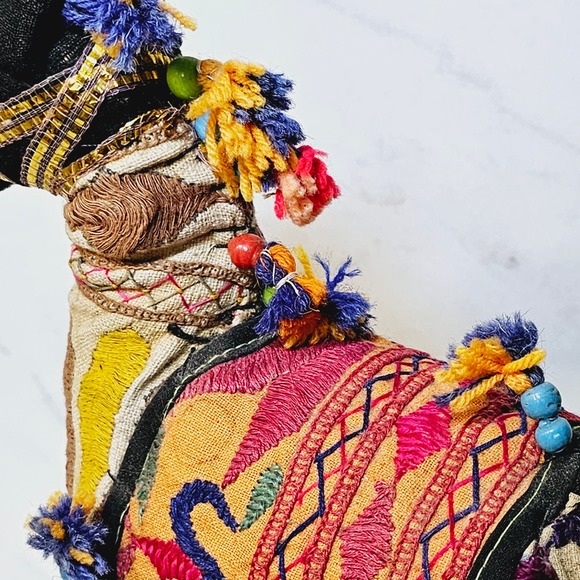 Vintage Mid Century Indian Rajasthani Patchwork Embroidery Folk Art Horse - Picture 9 of 10